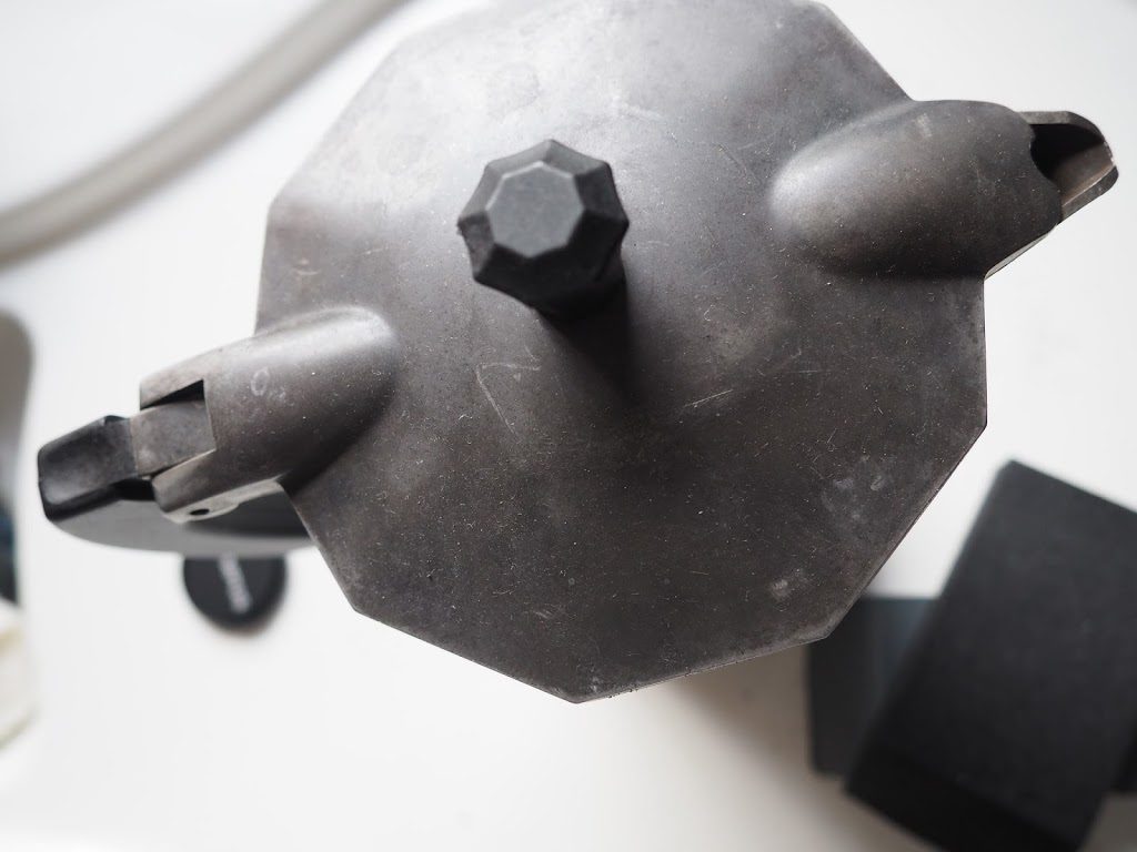 Meine Kaffeekanne die gleich frisch geschliffen wird.