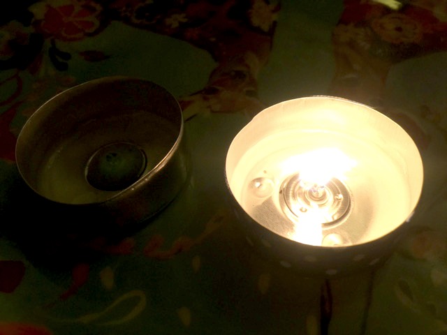 Die gelühlte Kerze brennt laenger