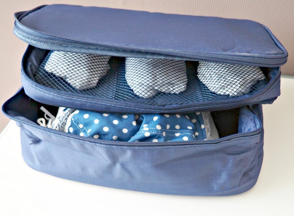 Unterwäsche im Koffer