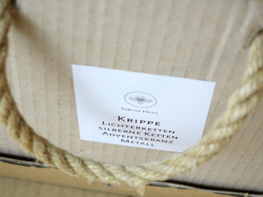 Weihnachtskisten beschriften