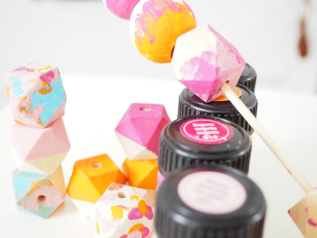 bemalte Perlen aus Nähideen die Ordnung schaffen