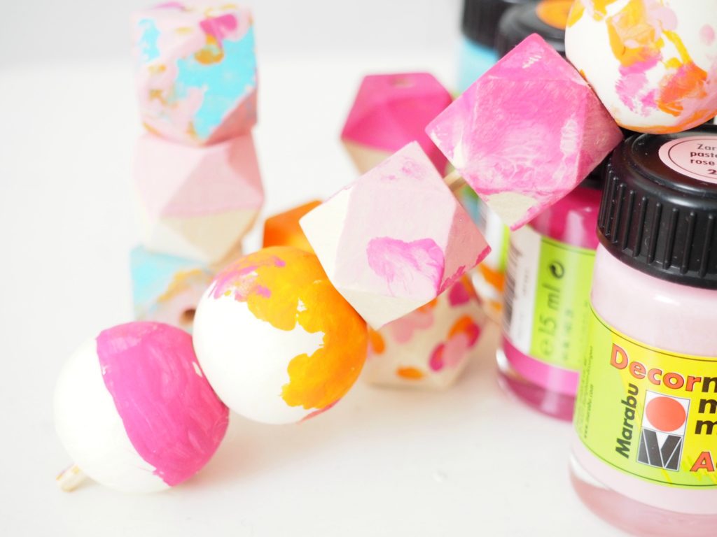 bemalte Perlen aus Nähideen die Ordnung schaffen