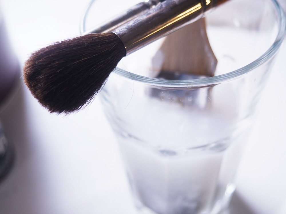 Pinsel reinigen mit Weichspüler