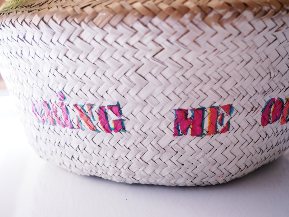 Flaschenkorb zum Glas raustragen Flaschenkorb zum Glas raustragen