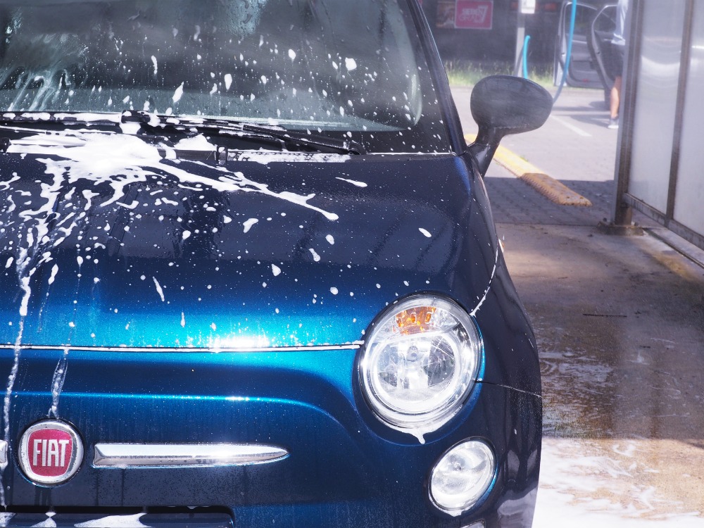 Checkliste zum Auto putzen – 10 Schritte für ein sauberes Fahrzeug