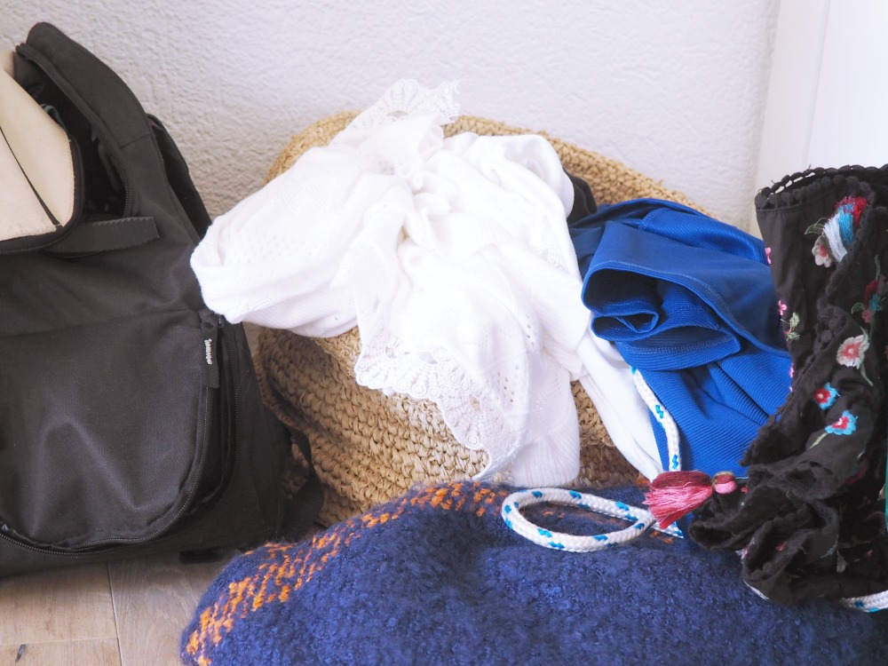 Teenager Klamotten aufräumen