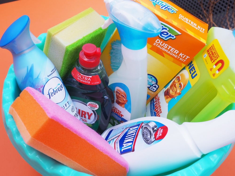 Frühjahrsputz auf dem Balkon mit Procter Gamble