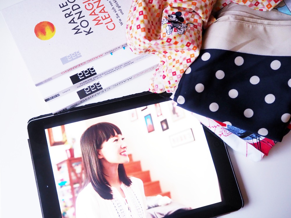 „Does it spark joy?“ – Macht die KonMari-Methode Sinn für dich? Oder was Marie Kondo mit kaltem Badewasser zu tun hat