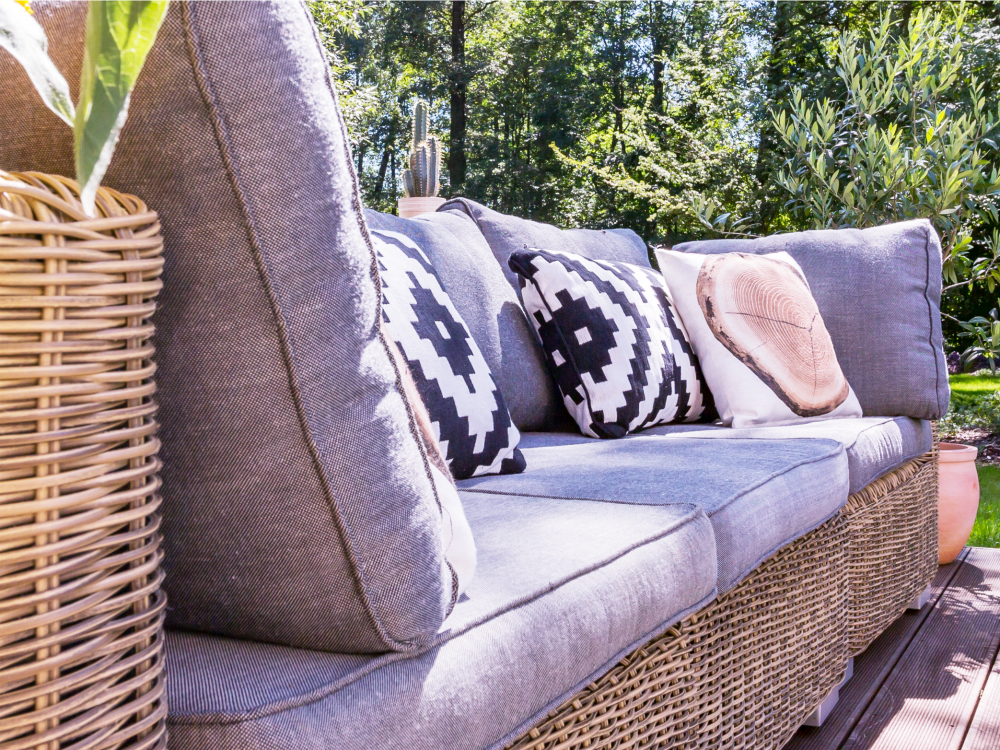 Outdookissen reinigen