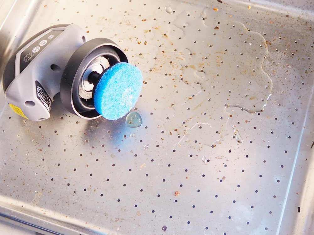 Dremel Versa Backblech reinigen