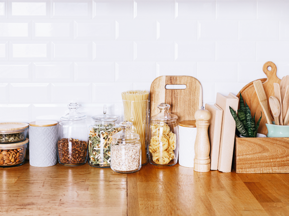 Vorratsschrank organisieren