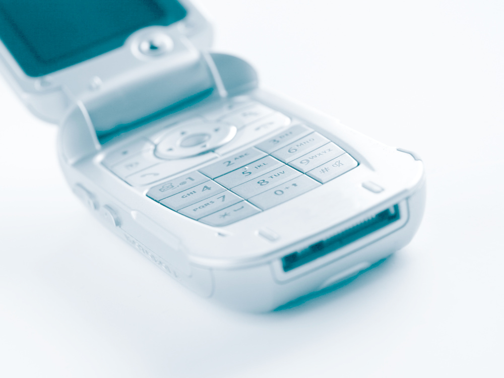 Wohin mit alten Handys? Verkaufen, entsorgen oder spenden?