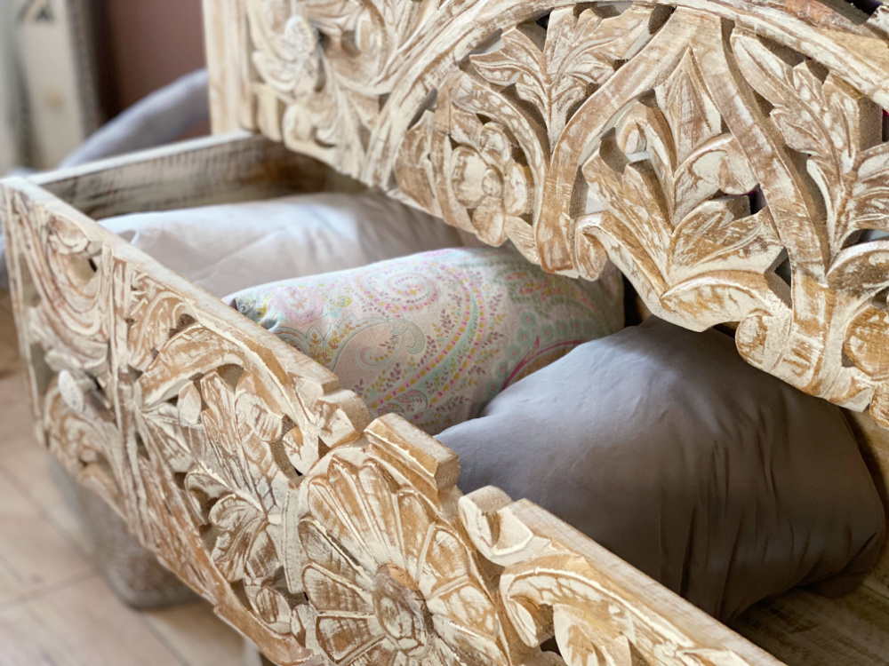 Bettwaesche und Spannbetttücher falten