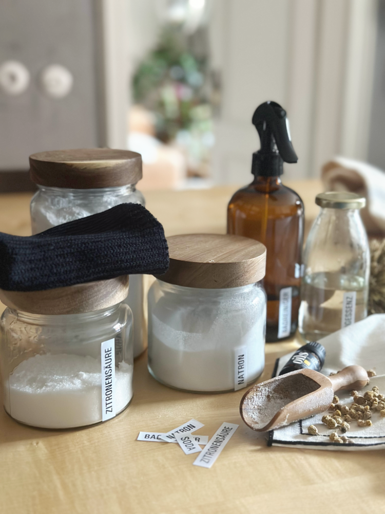 Beschriftung für selbst gemachte Reiniger