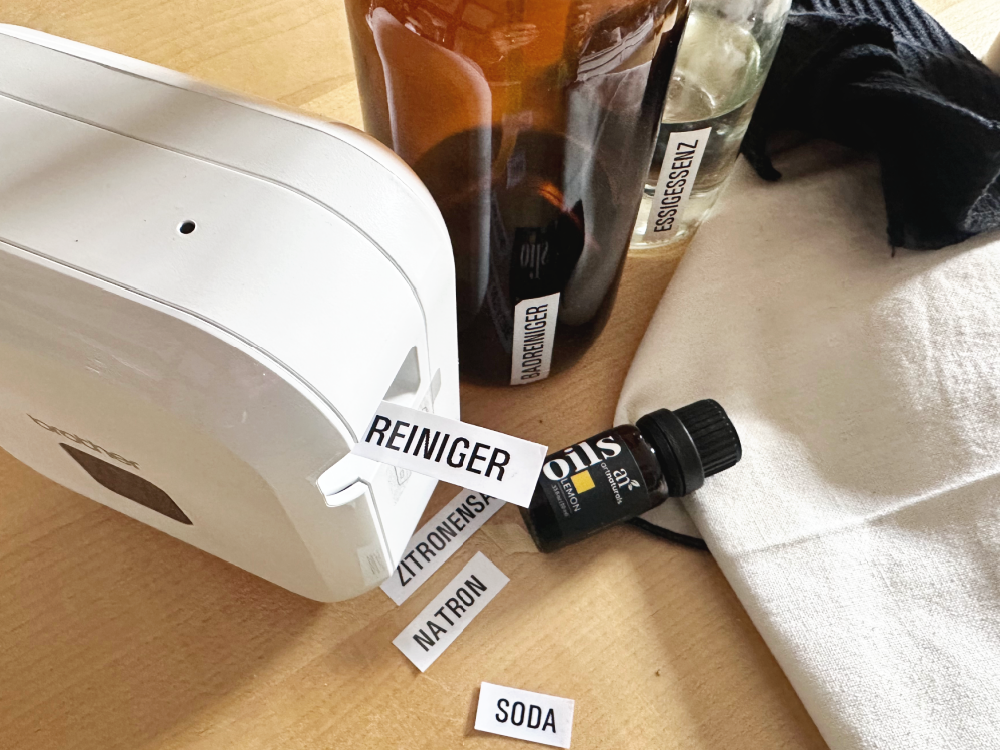 Brother P-Touch Cube Beschriftung beim Reiniger Selbermachen