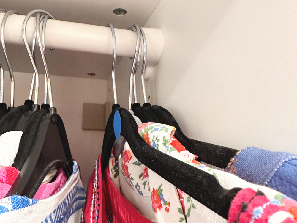 Kleiderschrank Experiment