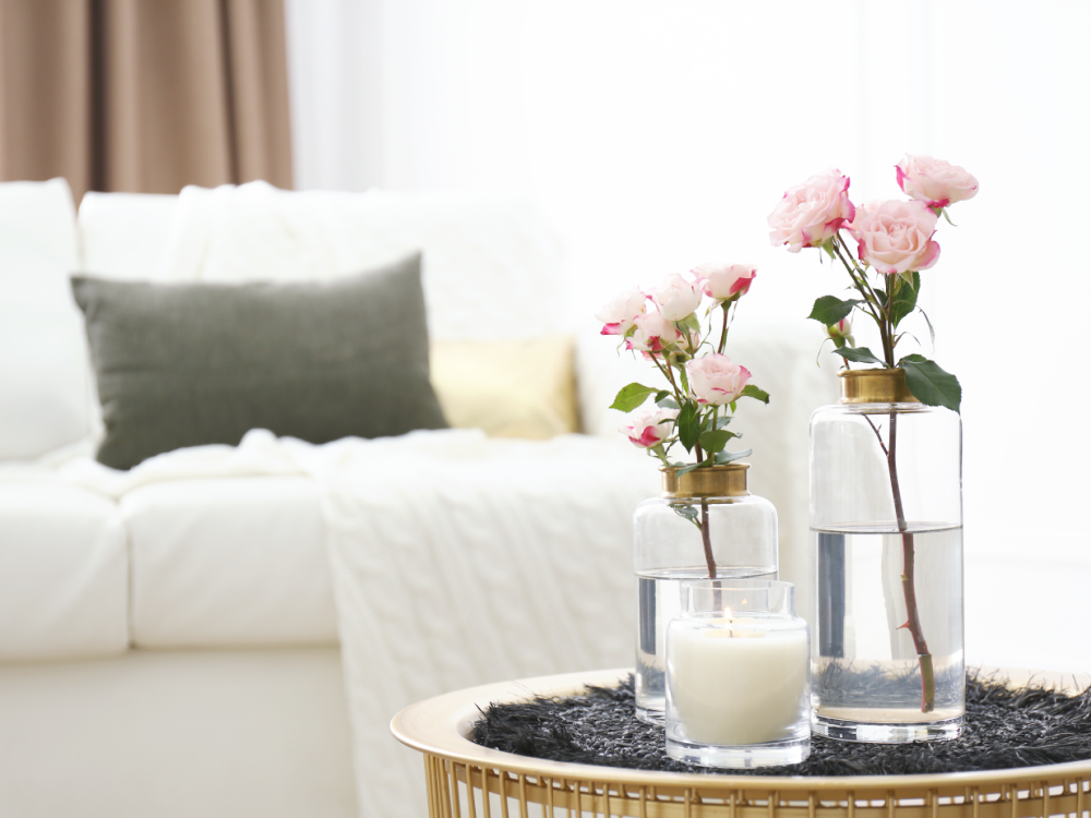 Vintage Dekoration mit alten Vasen