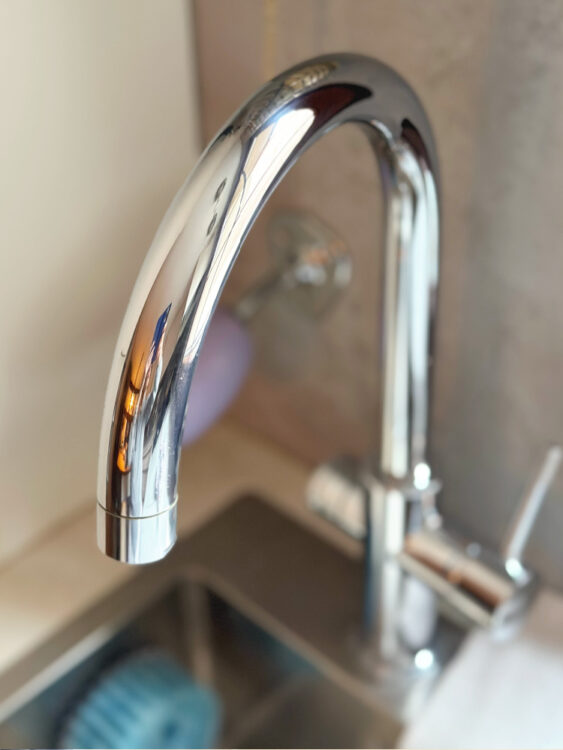 Mit Essigessenz von Surig alles putzen